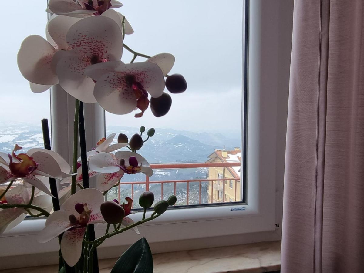 Appartamento Al Centro Storico Di San Marino Esterno foto